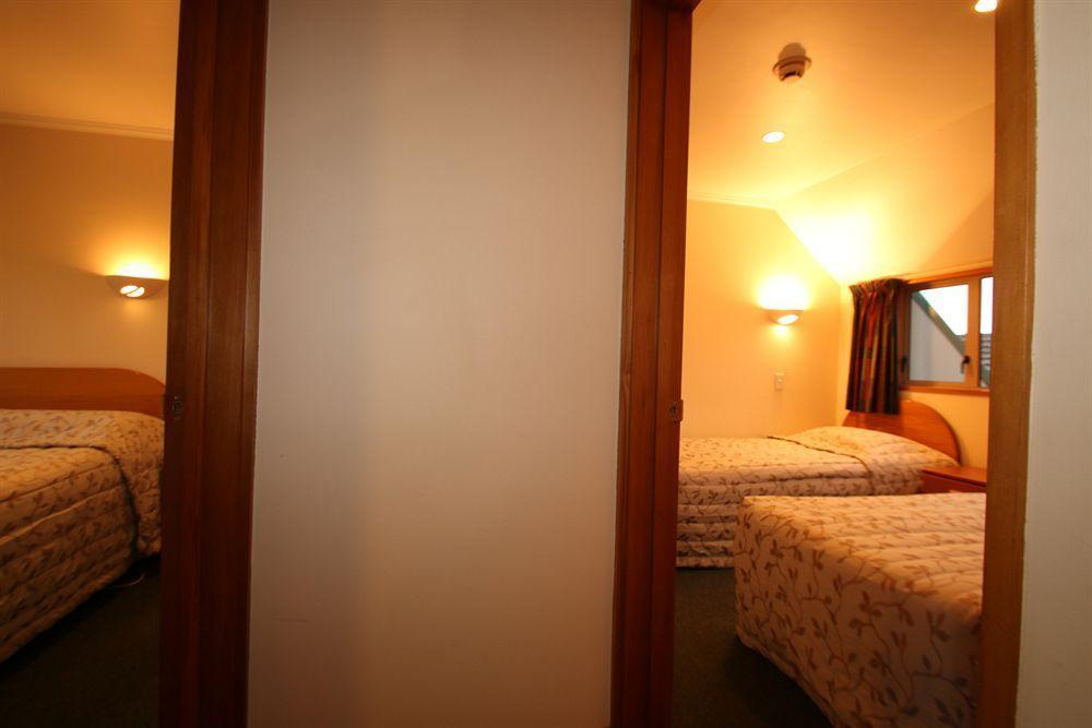Amross Motel Дюндин Екстериор снимка